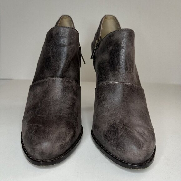 🤎 Frye 9.5 Valerie Piping Ankle Heel Bootie Butter Soft Leather Brown Neutral - Picture 3 of 12